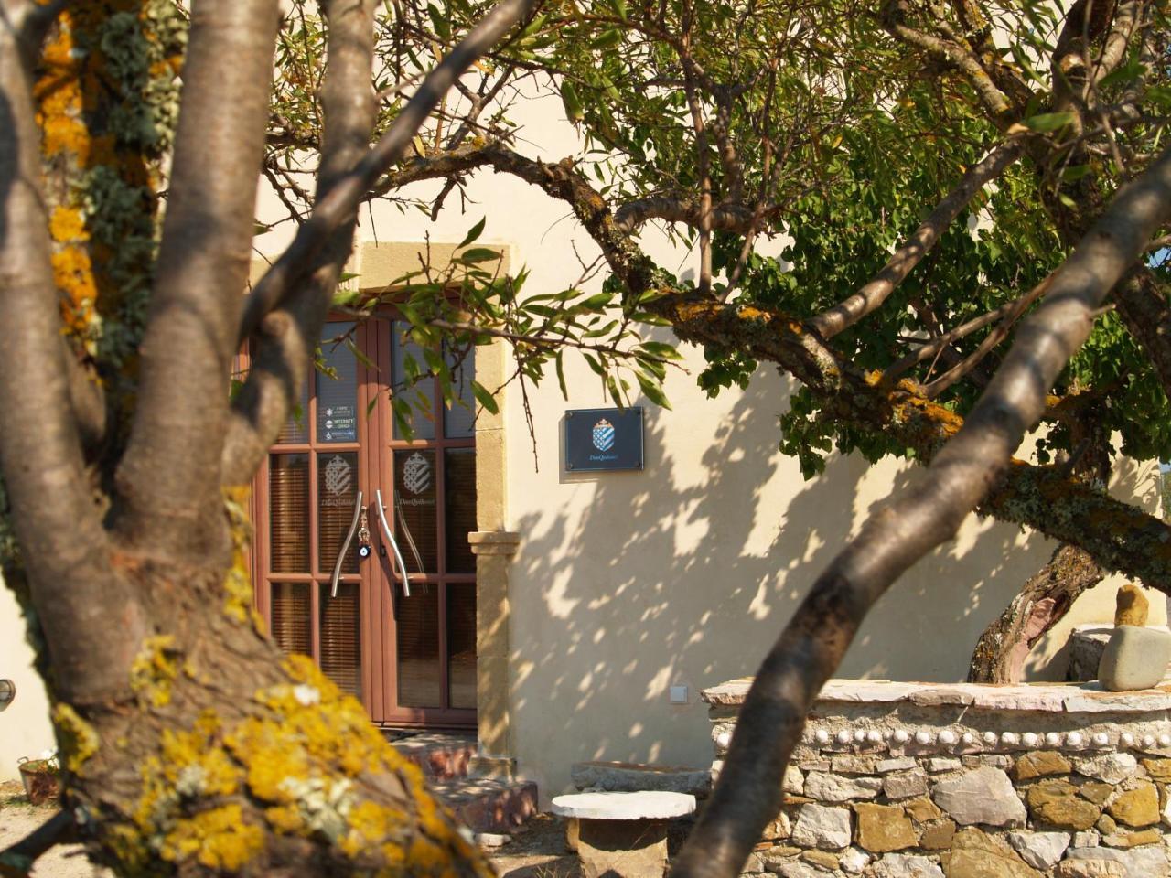 Donquihotel Chalet Karvounades Экстерьер фото